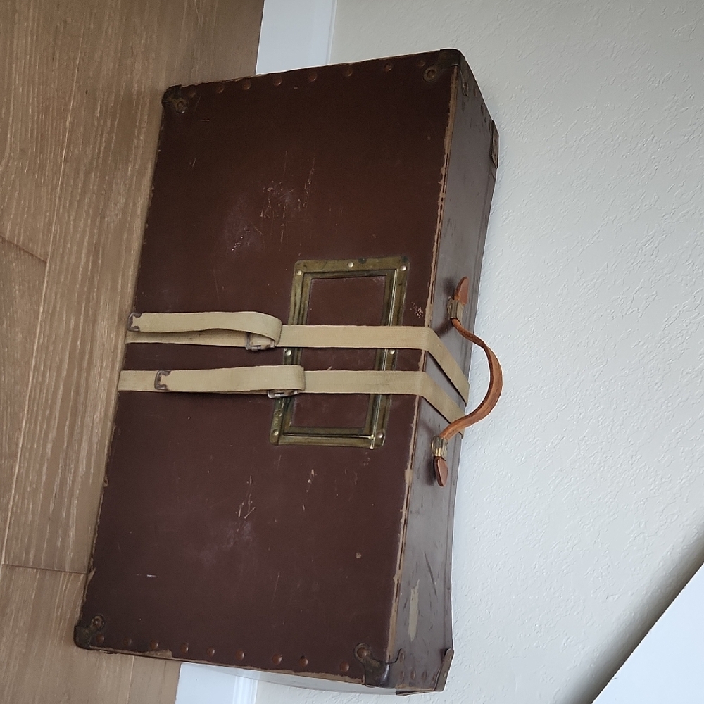 Vintage Brown 1930s Army Laudry Case With Leather Handle